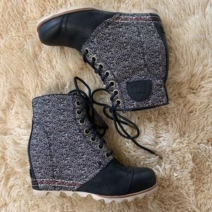 Sorel Lexie wedge boot